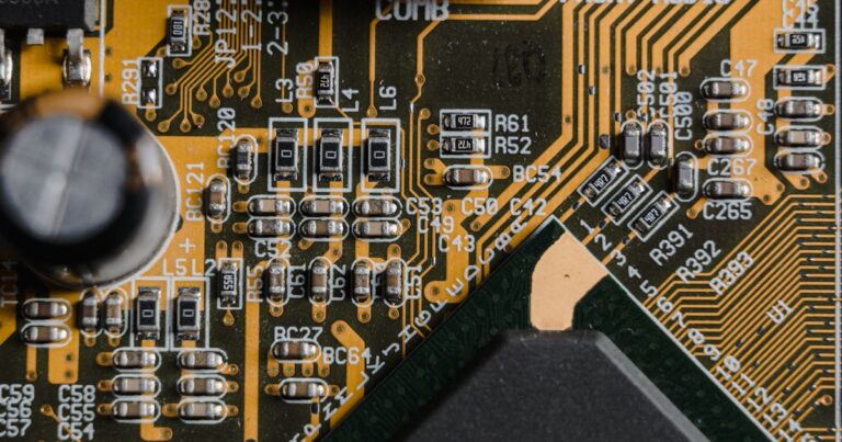 量子コンピュータ入門 —— 商用化のロードマップと投資視点